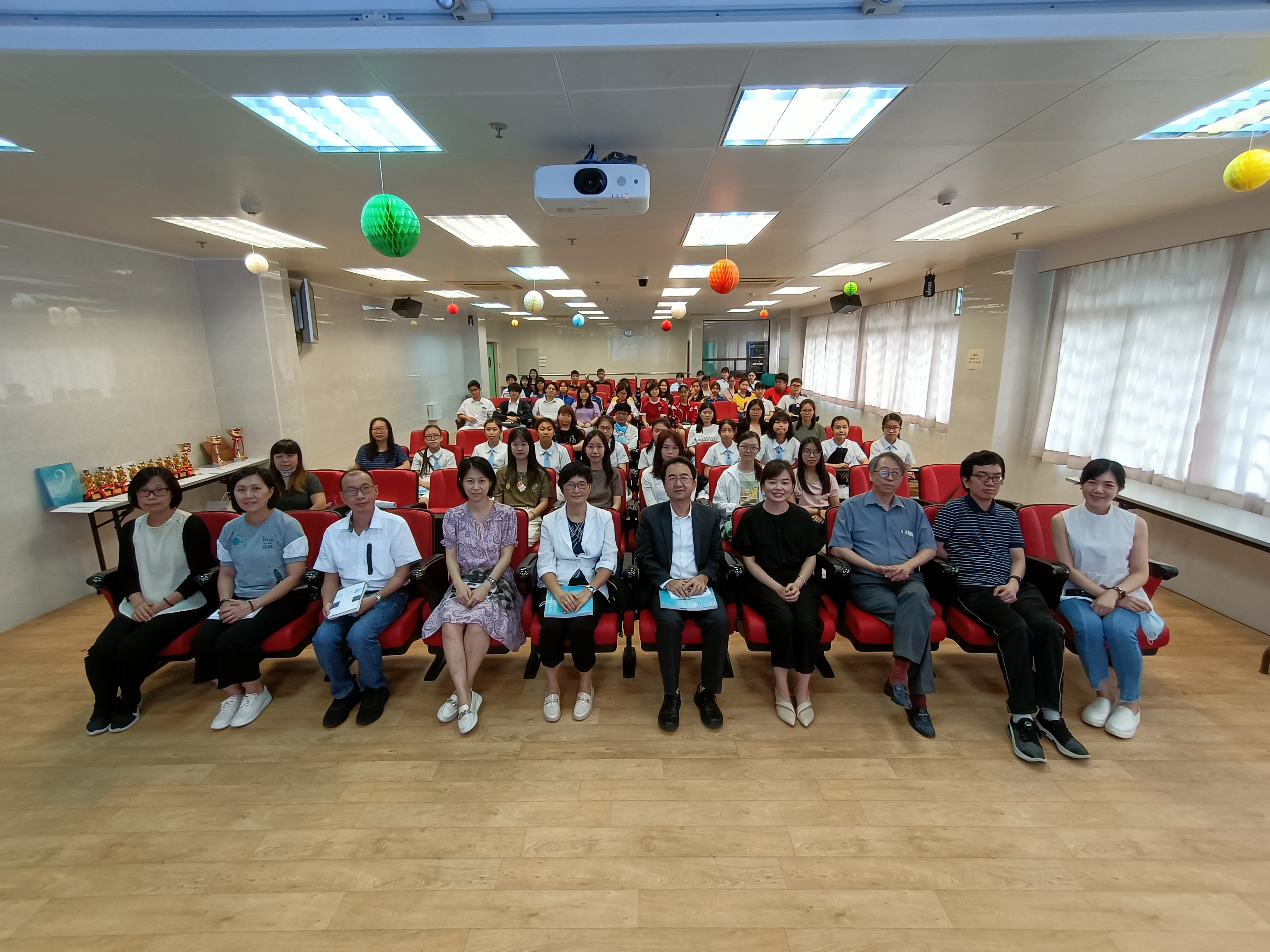 2021年6月5日半設人生講座暨第十屆全澳圖書館義工及工讀生常識問答比賽頒獎禮